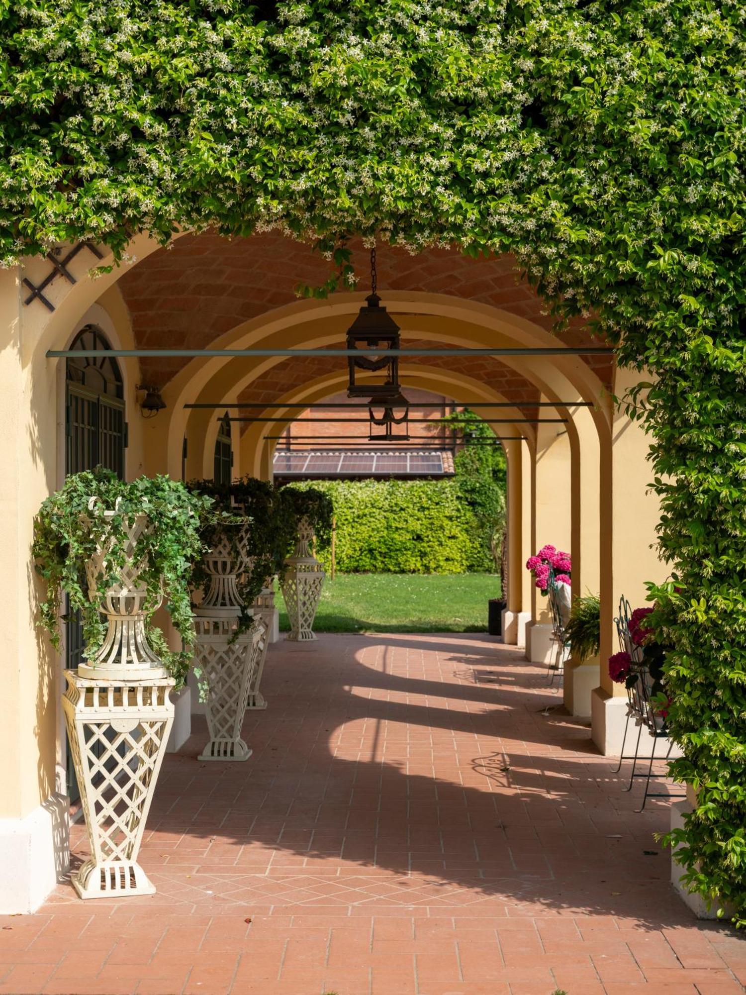 Elizabeth Country House, A Member Of Design Hotels Minerbio Eksteriør billede